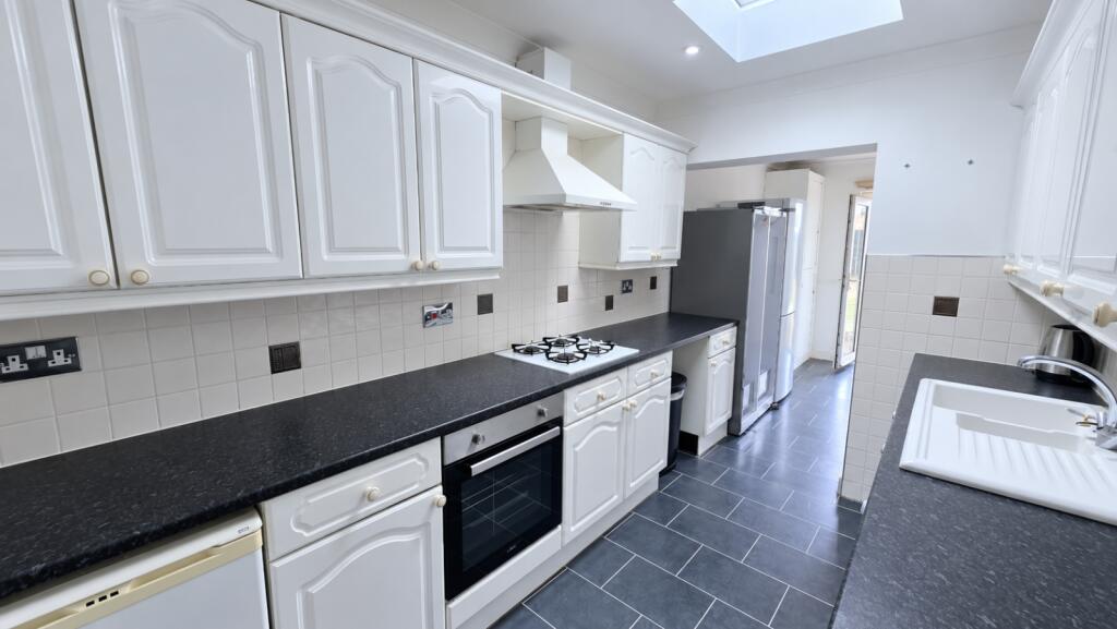 House in London - View 5