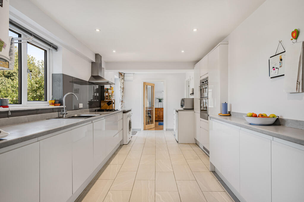 House in Cotswold, Chesterton, Cirencester - View 3