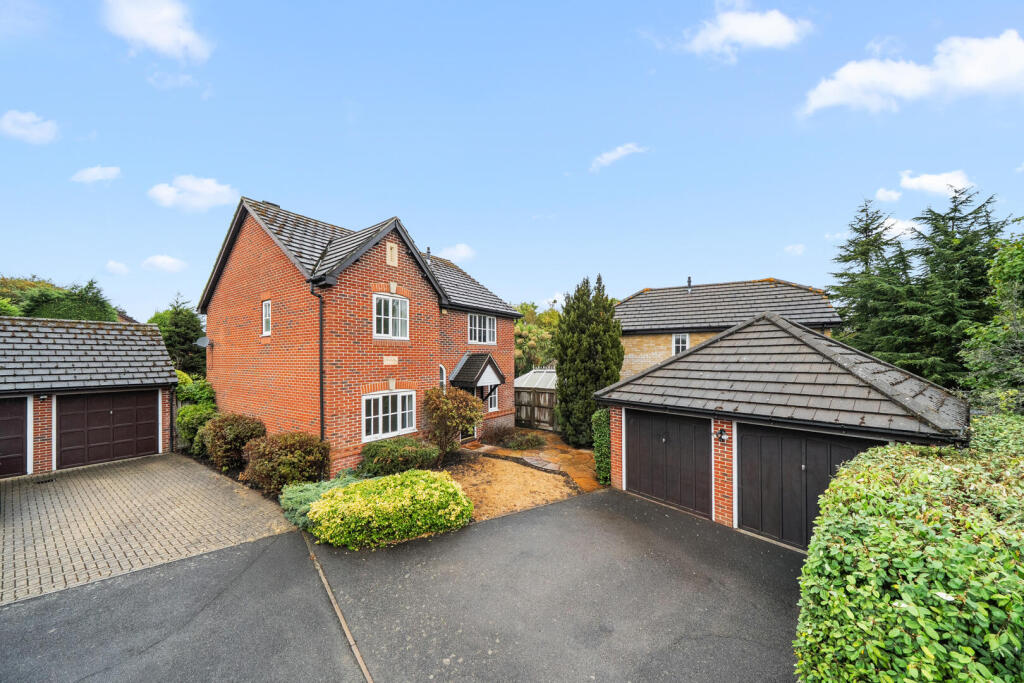 House in Kingston upon Thames - View 2