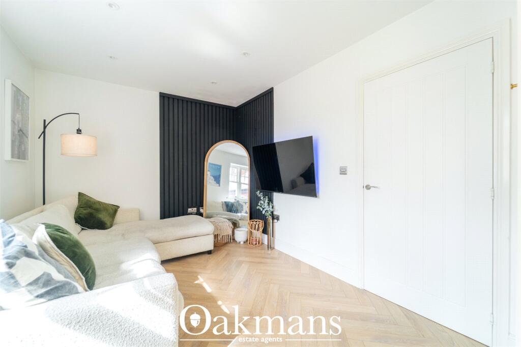 Apartment in Birmingham, West Midlands - View 4
