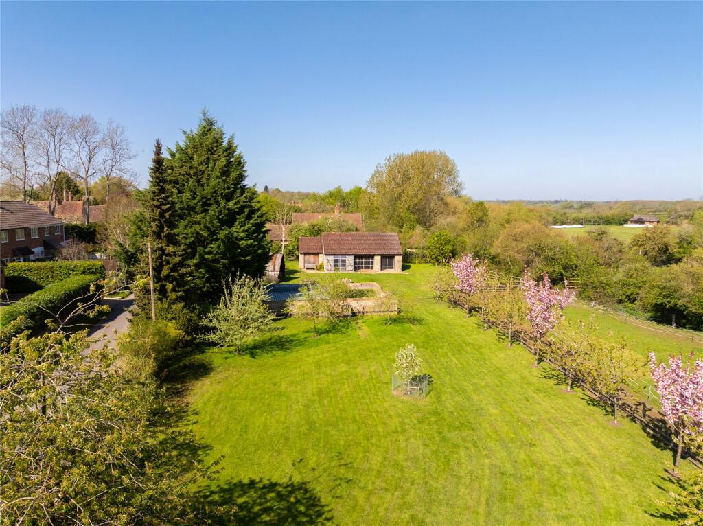 Main image of property: Brookfield, High Street, Thornborough, Buckinghamshire, MK18