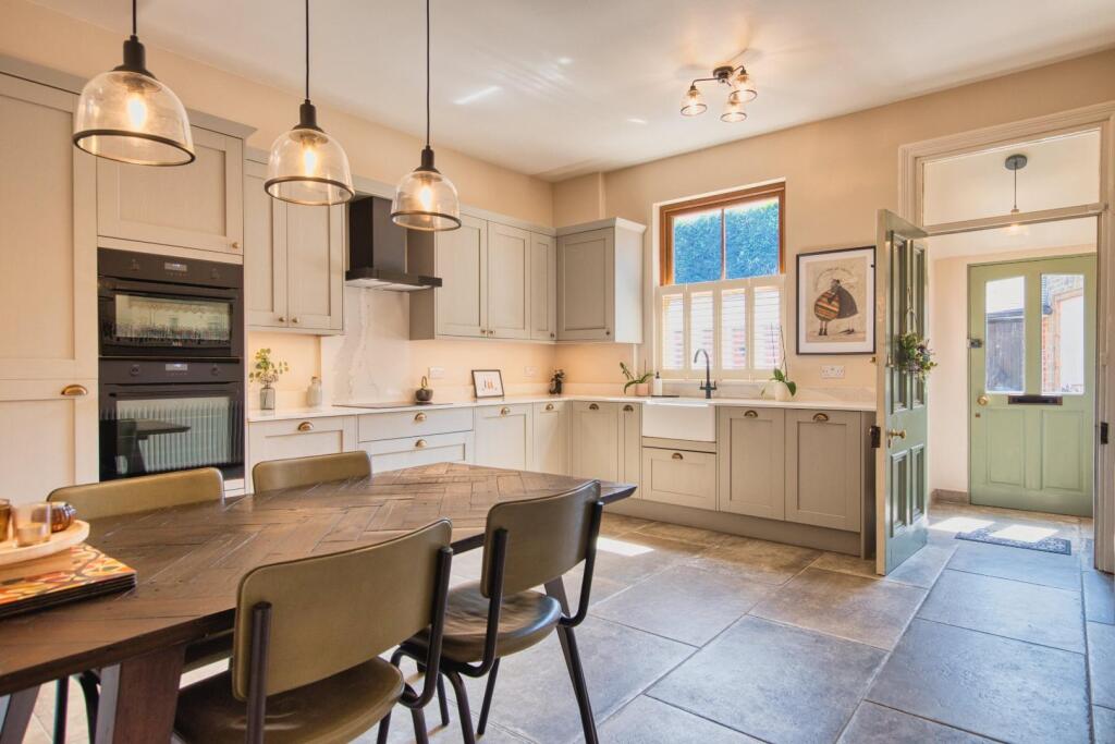 Virginia Terrace, Thorner, Leeds photo 2