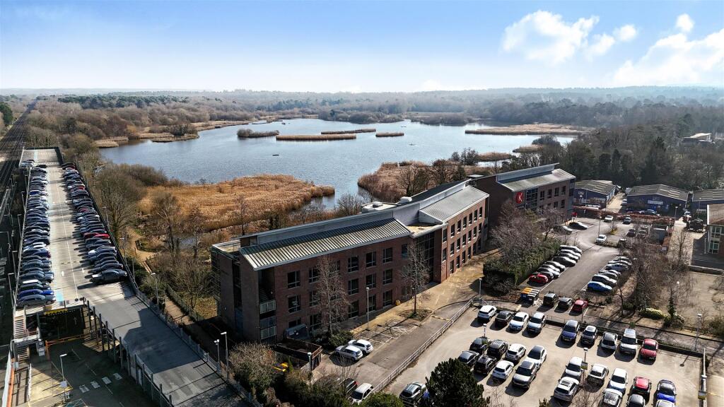 Main image of property: Roop House Waterfront, Fleet
