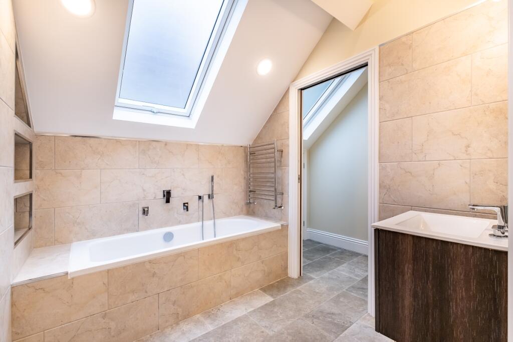 2 bedroom duplex for rent