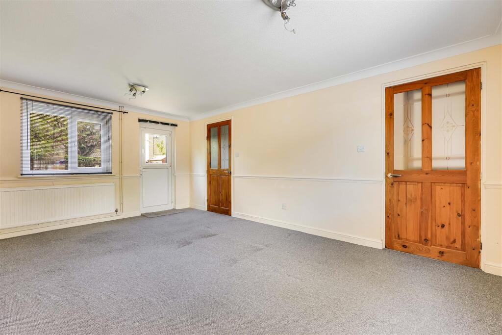House in Cambridge, Barnwell - View 3