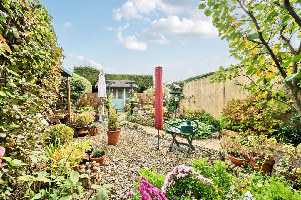 Main image of property: Bignell View, Bicester, OX26