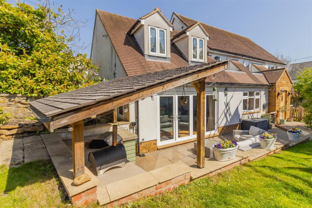 Main image of property: Vicarage Road, Napton, Southam