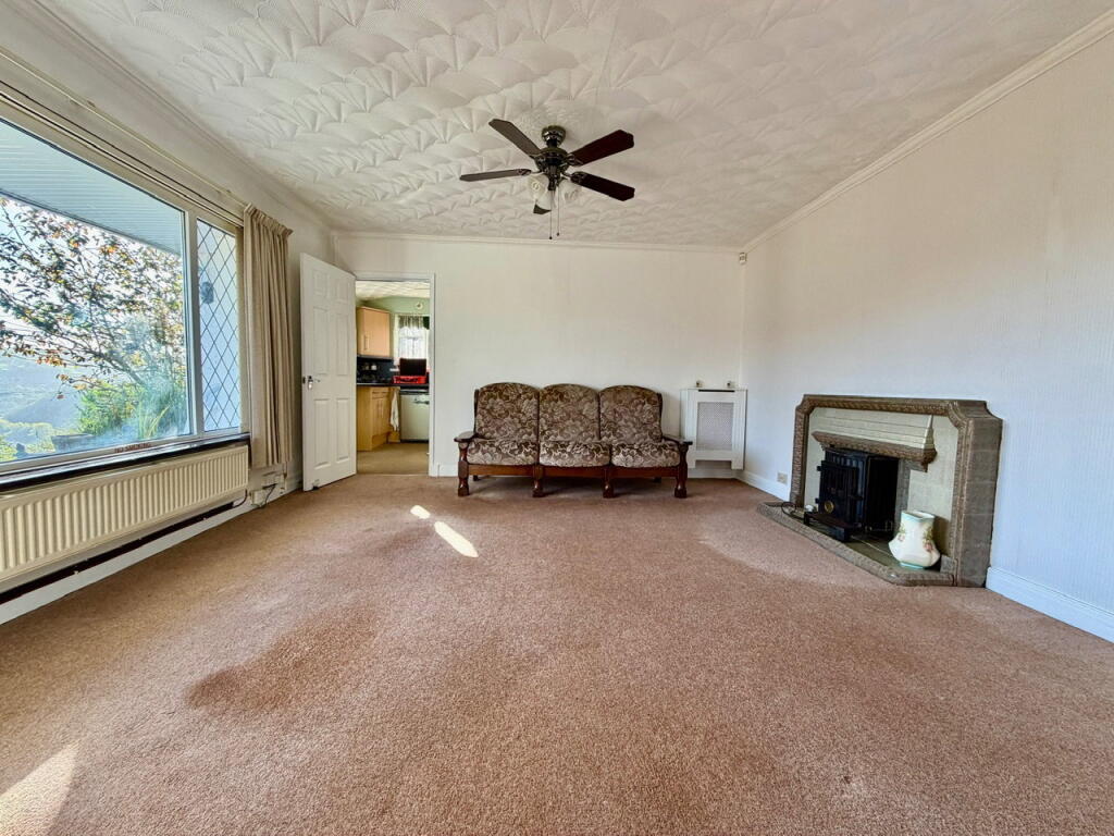 House in Newport - View 2