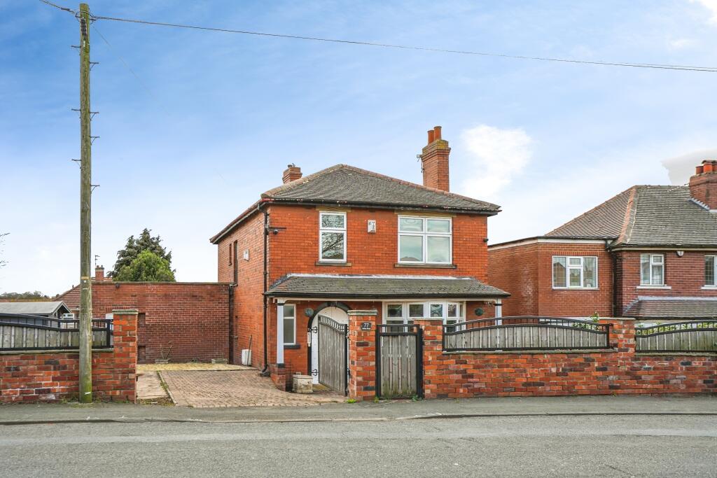 3-bed detached on Batley Road, Alverthorpe, Wakefield, WF2, £375,000