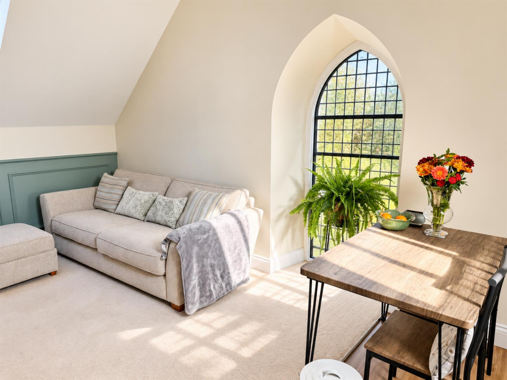 Apartment in Tonbridge - View 4
