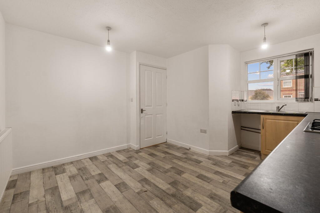 House in Bradford - View 5