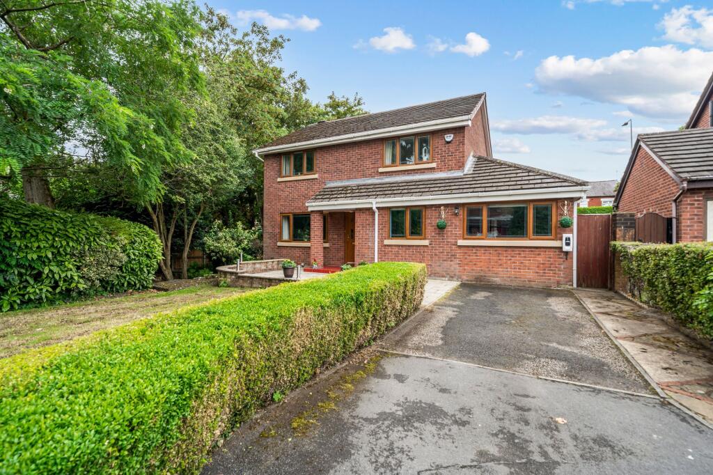 Main image of property: Grantwood, Ashton-In-Makerfield, WN4