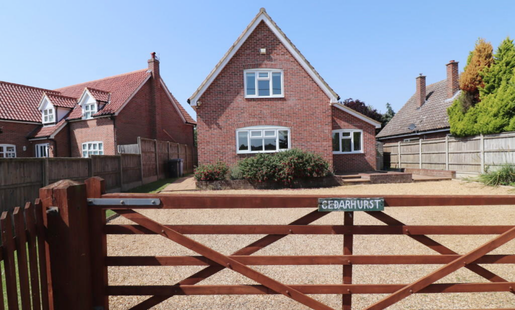 Main image of property: Cedarhurst, Hadleigh Heath