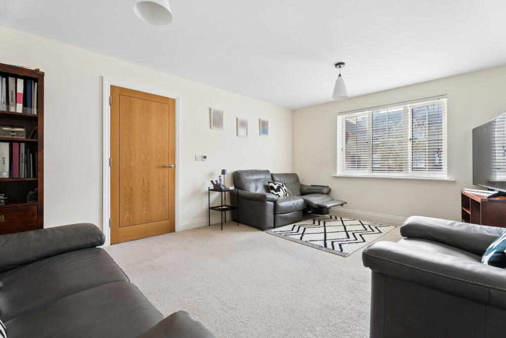 House in Milton Keynes - View 3