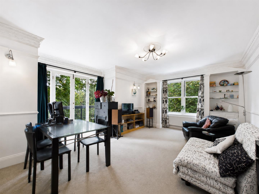 Apartment in London - View 2