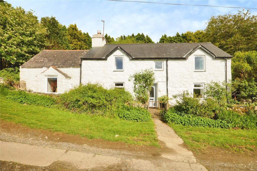 Main image of property: Groeslon, Caernarfon, Gwynedd, LL54