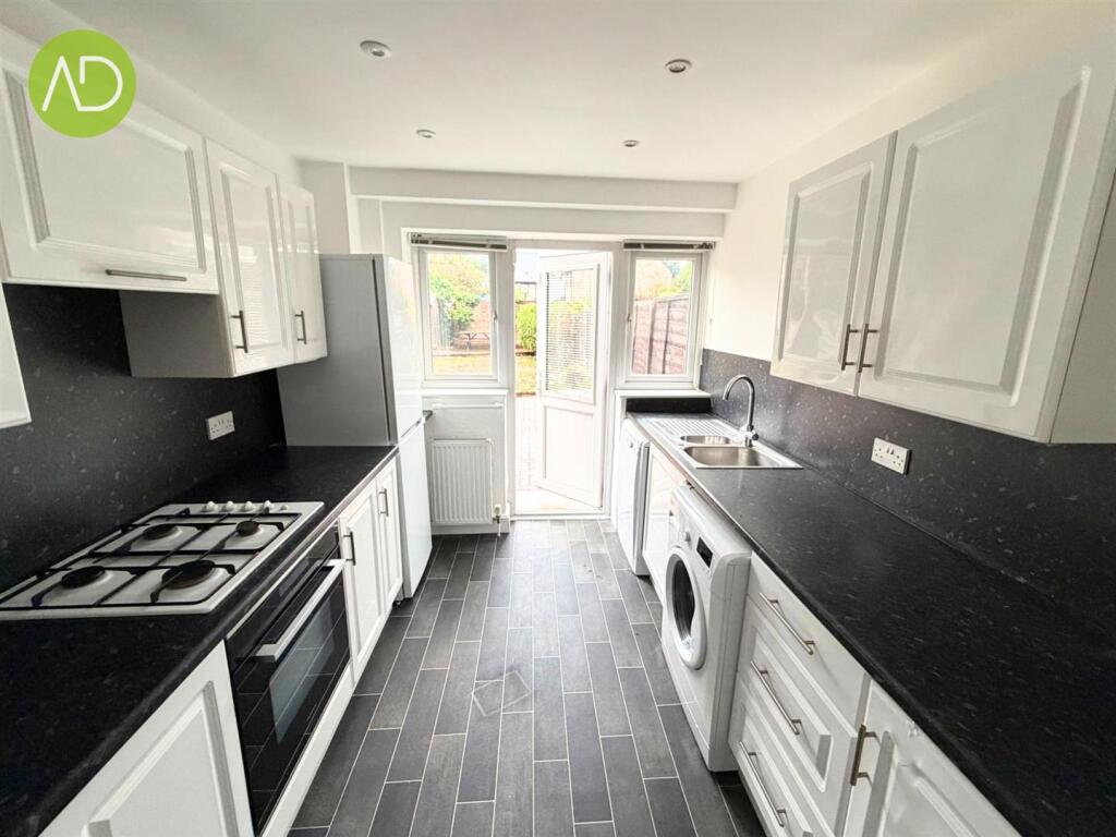 House in Enfield - View 5