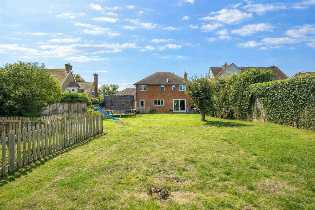 House in South Oxfordshire, Sonning Common - View 3