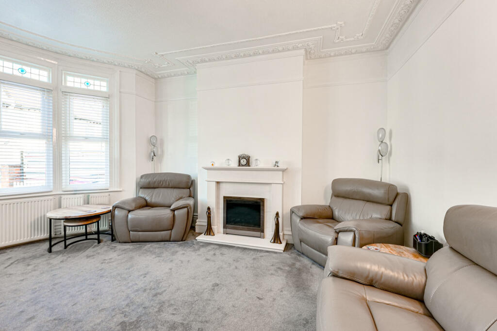 Elderton Road, Westcliff-on-sea, SS0 photo 4