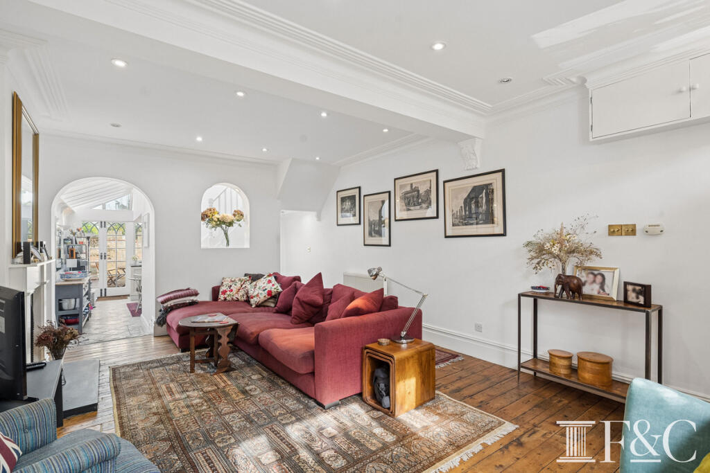 House in London - More