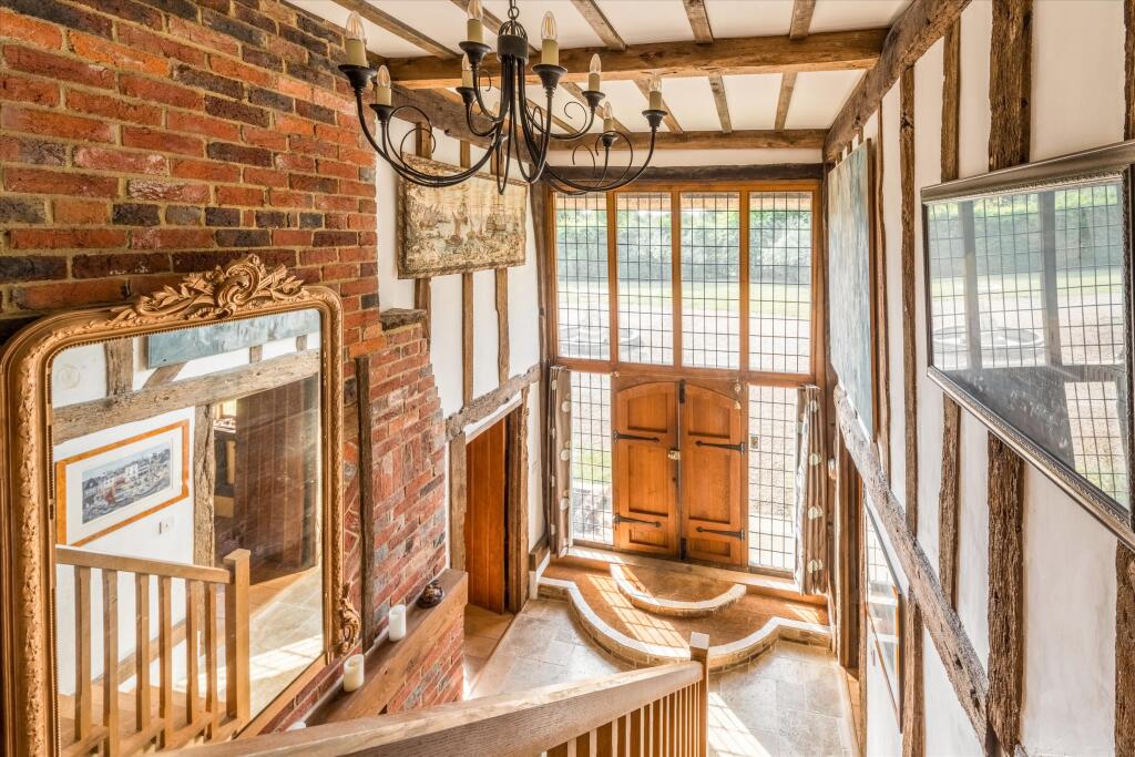 House in Tonbridge - View 2