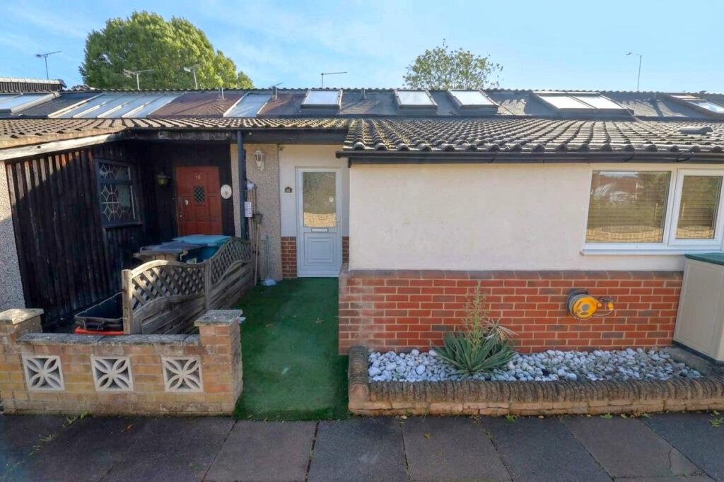 Main image of property: Longwick, NO ONWARD CHAIN, Langdon Hills, SS16