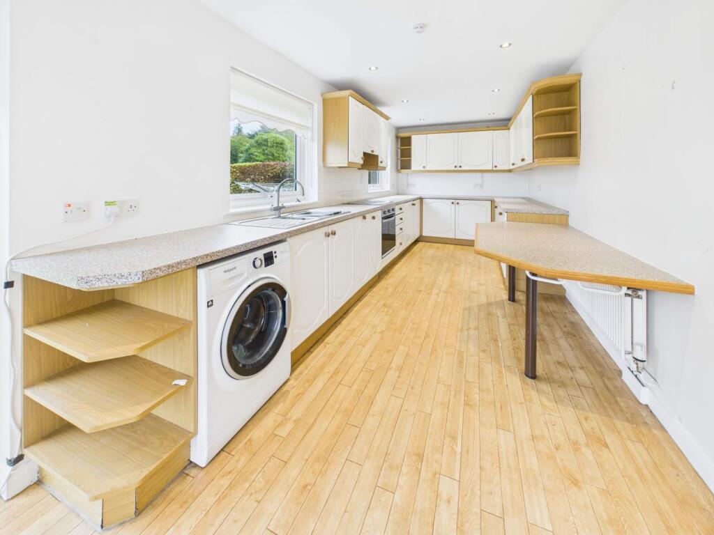 Heol Y Coed, Rhiwbina, Cardiff. CF14 photo 3