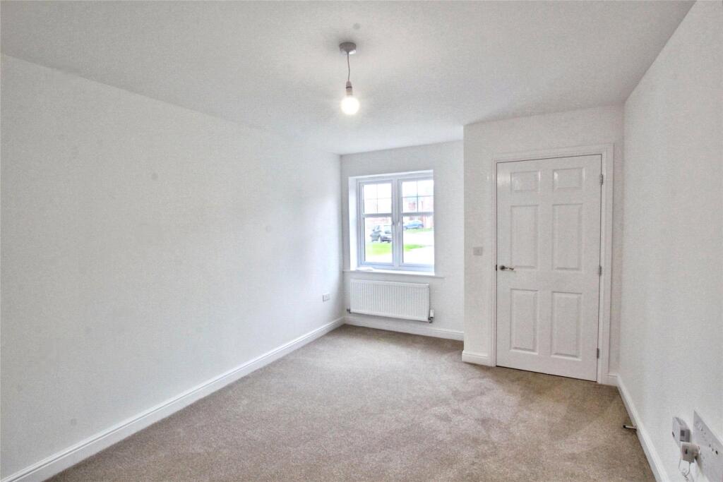 House in Darlington - More