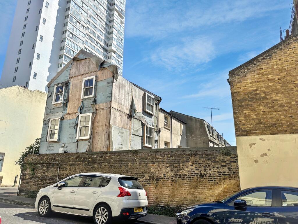 Land to the rear of 51 Regency Square, East Sussex, BN1 2FF - View 5
