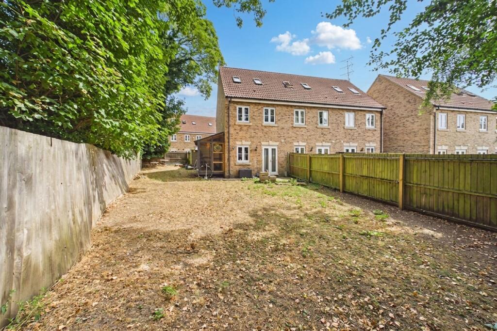 House in Thetford - More