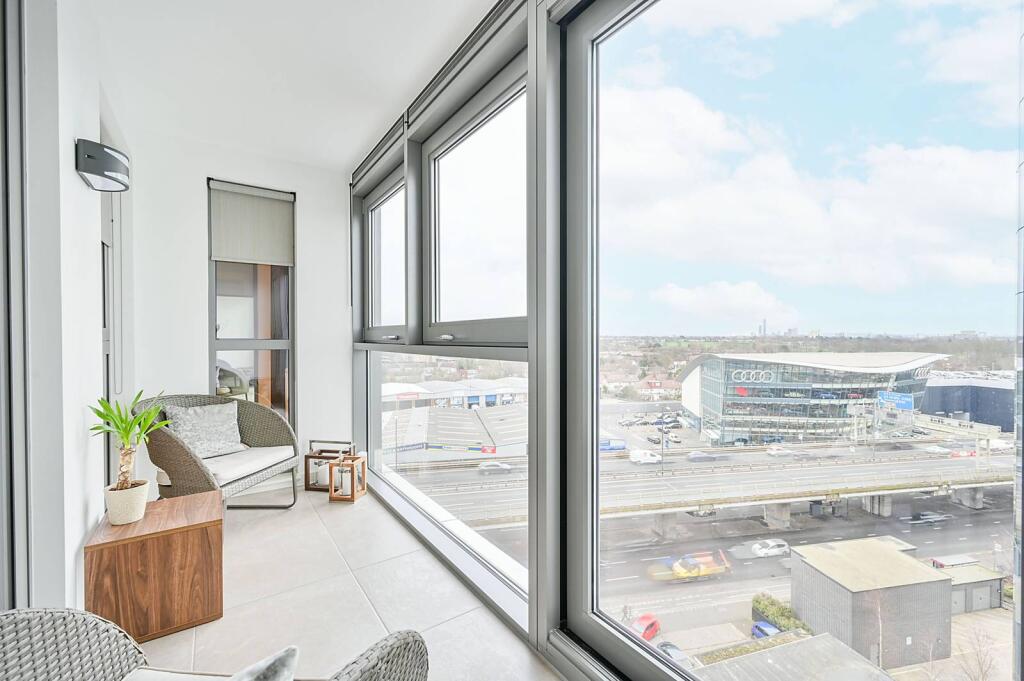 Main image of property: Ealing Road, Brentford, TW8