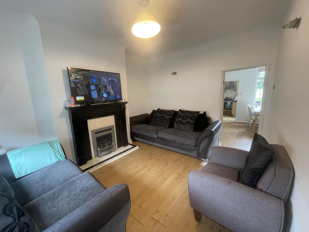 House in Newark and Sherwood, Balderton - View 3