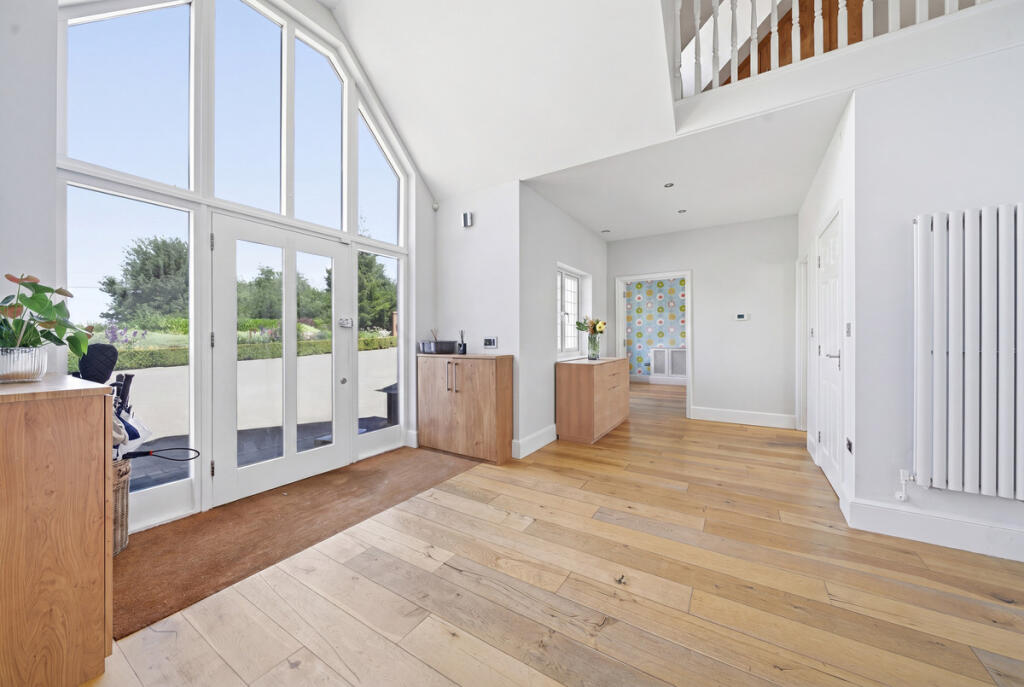 House in Welwyn Hatfield, Essendon - View 3