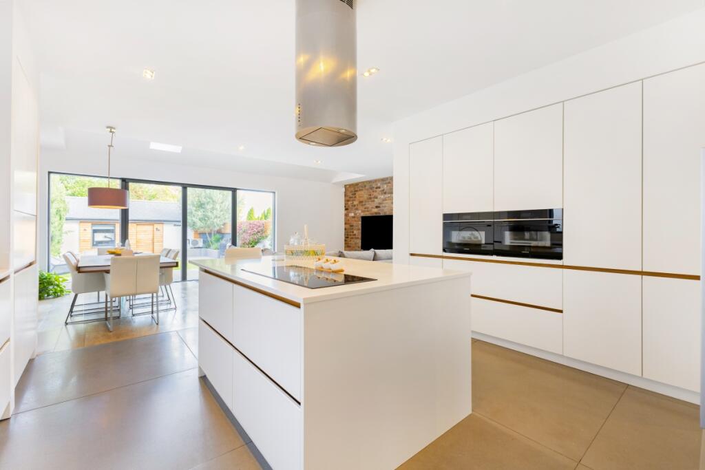 Main image of property: Green Dragon Lane London N21