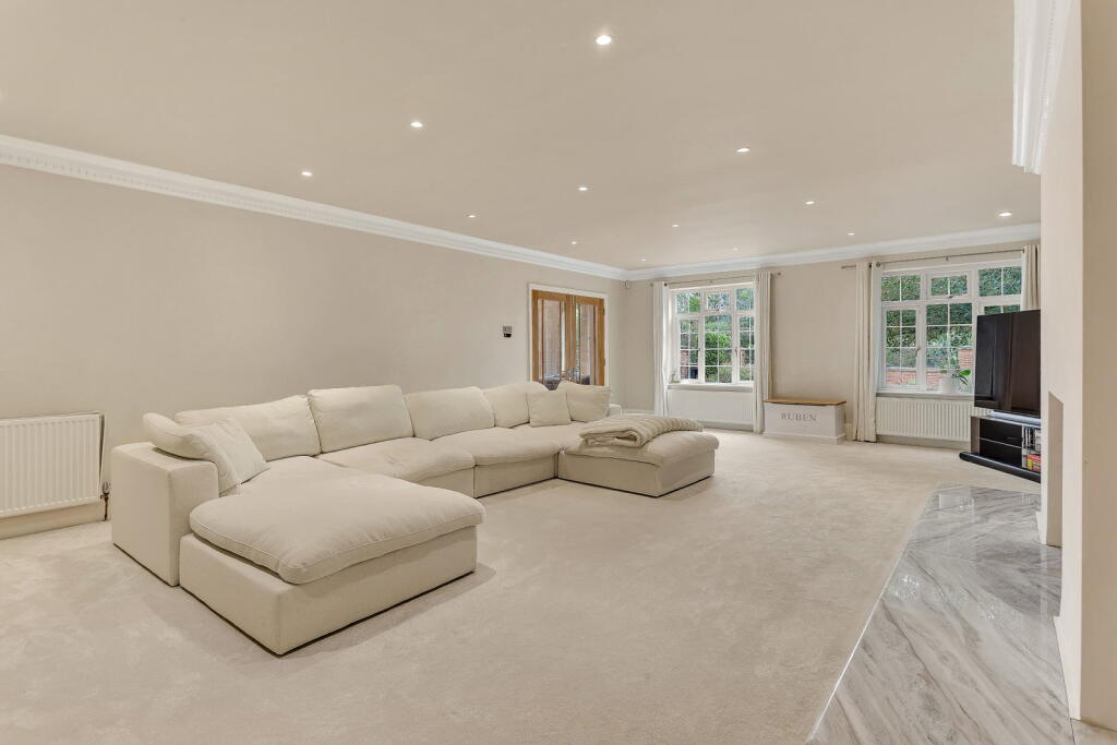 House in Biddenham, Bedford - More
