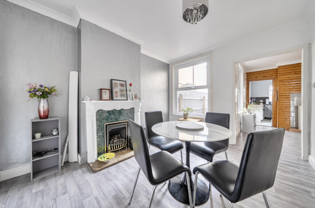 House in East Suffolk, Felixstowe - View 4
