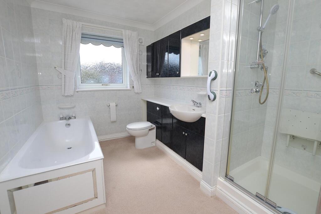 House in Woodhall Spa - More