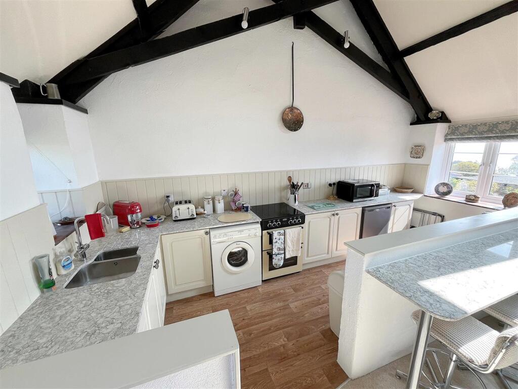 House in Torquay - More