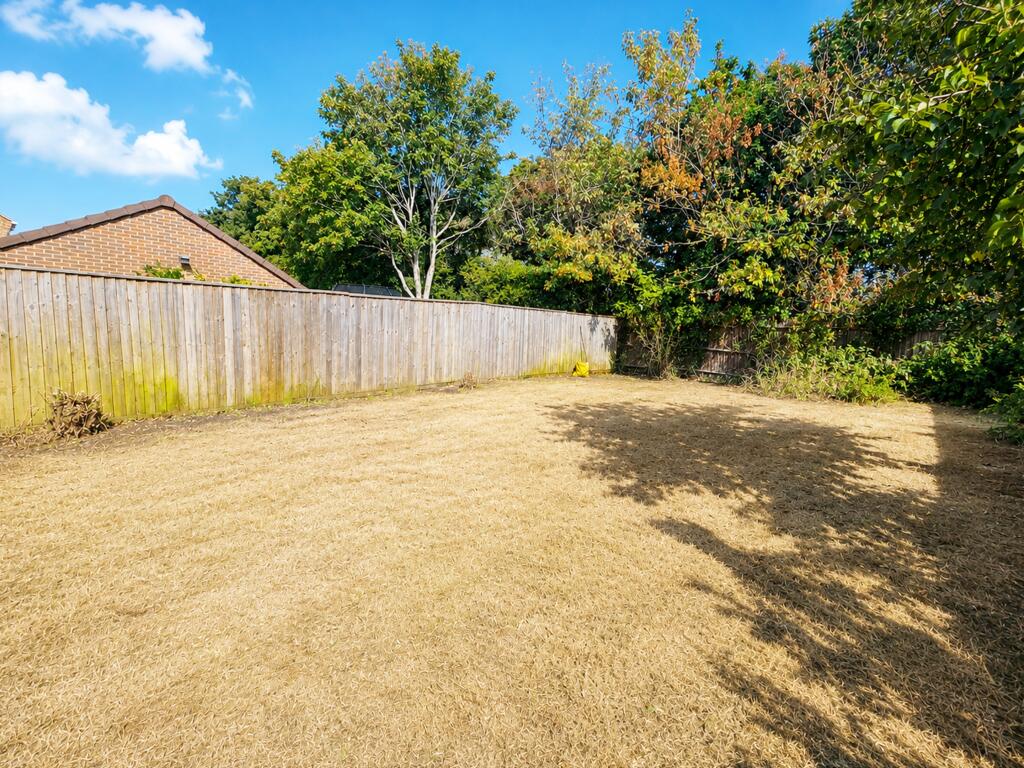 House in Poole, Alder Hills - View 4