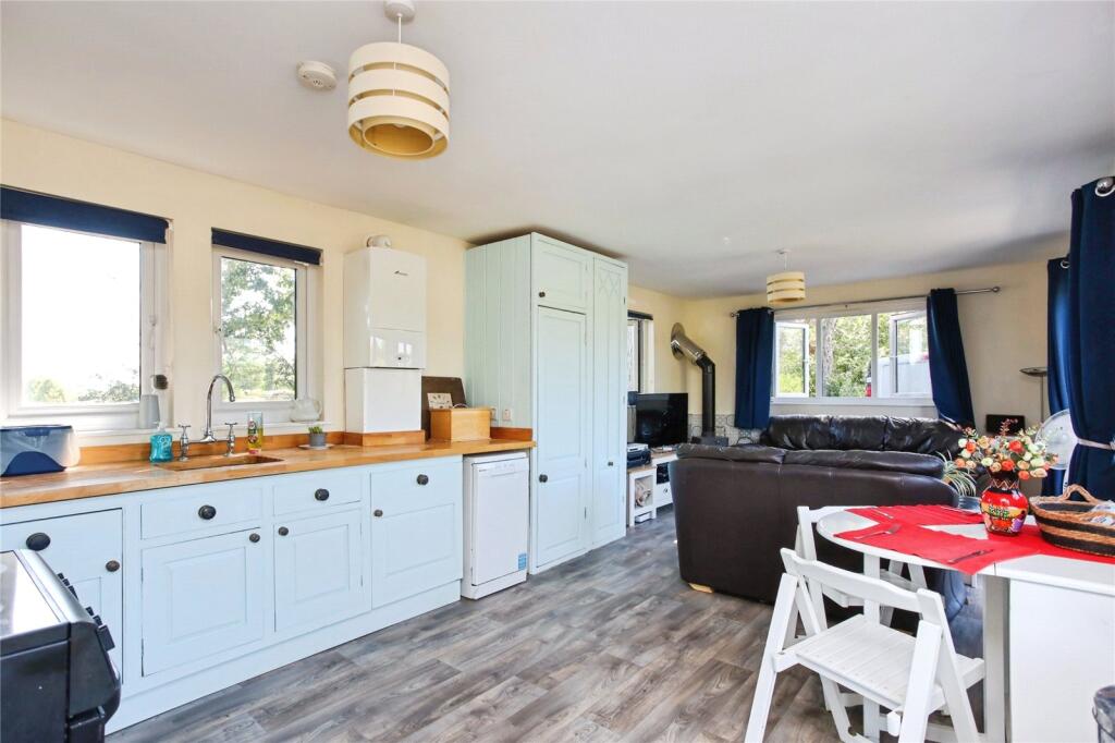 Goudhurst Road, Marden, Tonbridge, Kent, TN12 photo 4