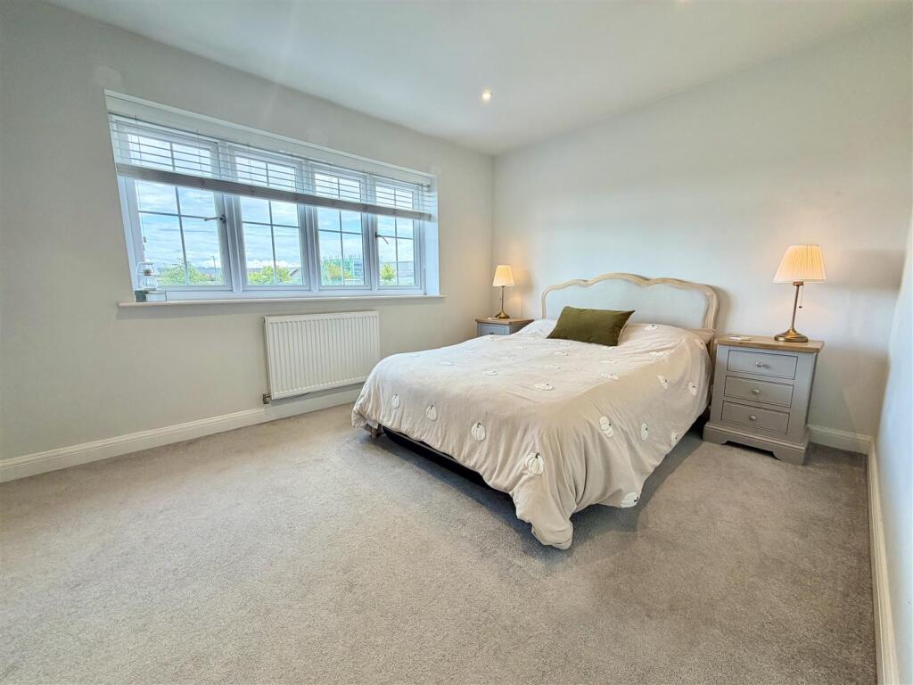 House in Shrewsbury, Shropshire - More