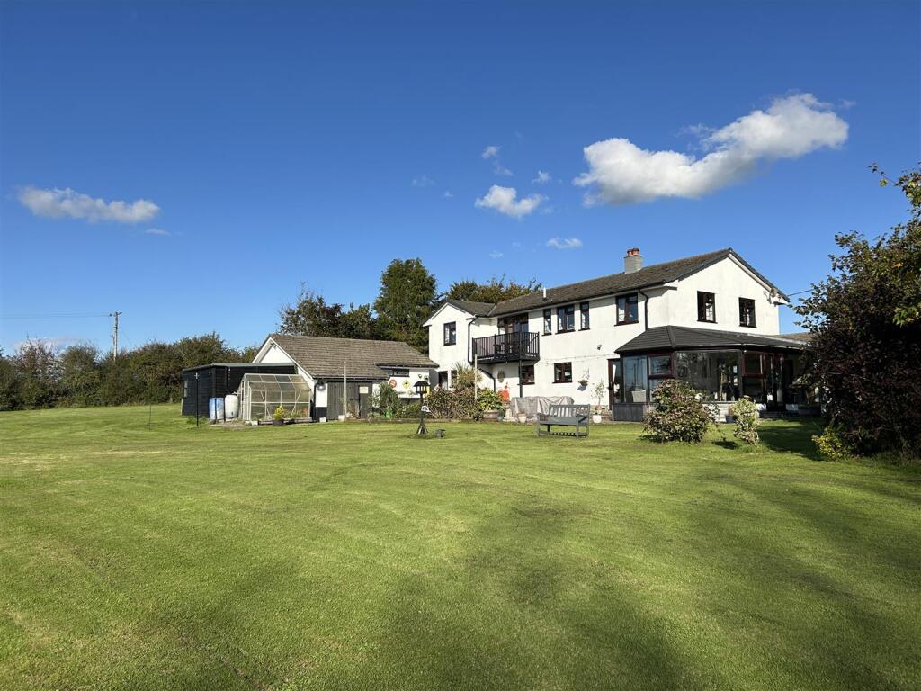 Main image of property: Chittlehamholt