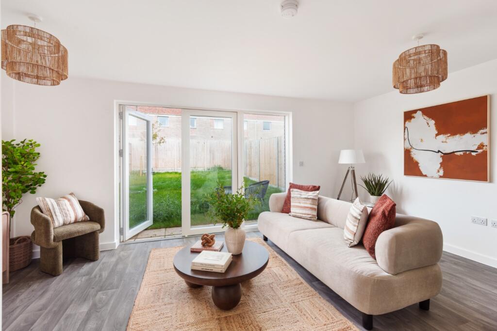 Coombe Farm, Hornbeam Grove, Saltdean, Brighton photo 2