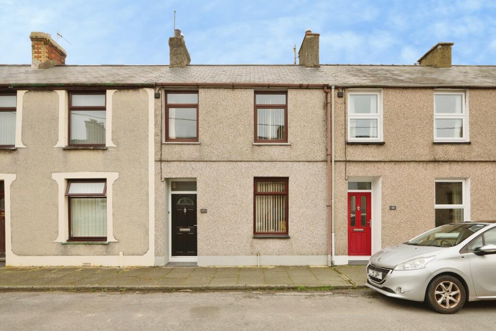 Main image of property: East Avenue, Porthmadog, Gwynedd, LL49