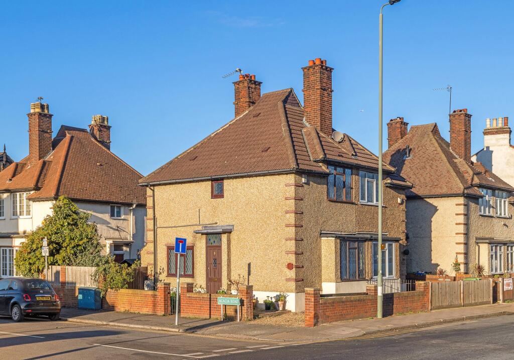 Main image of property: Croydon Road, Beckenham, BR3