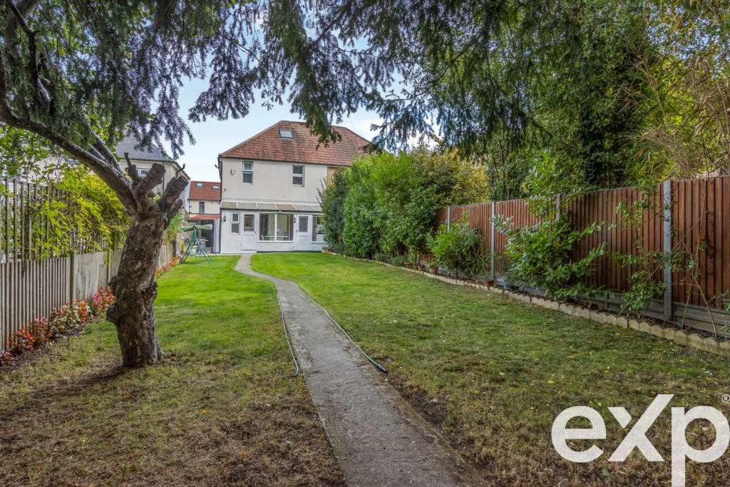House in Enfield - More