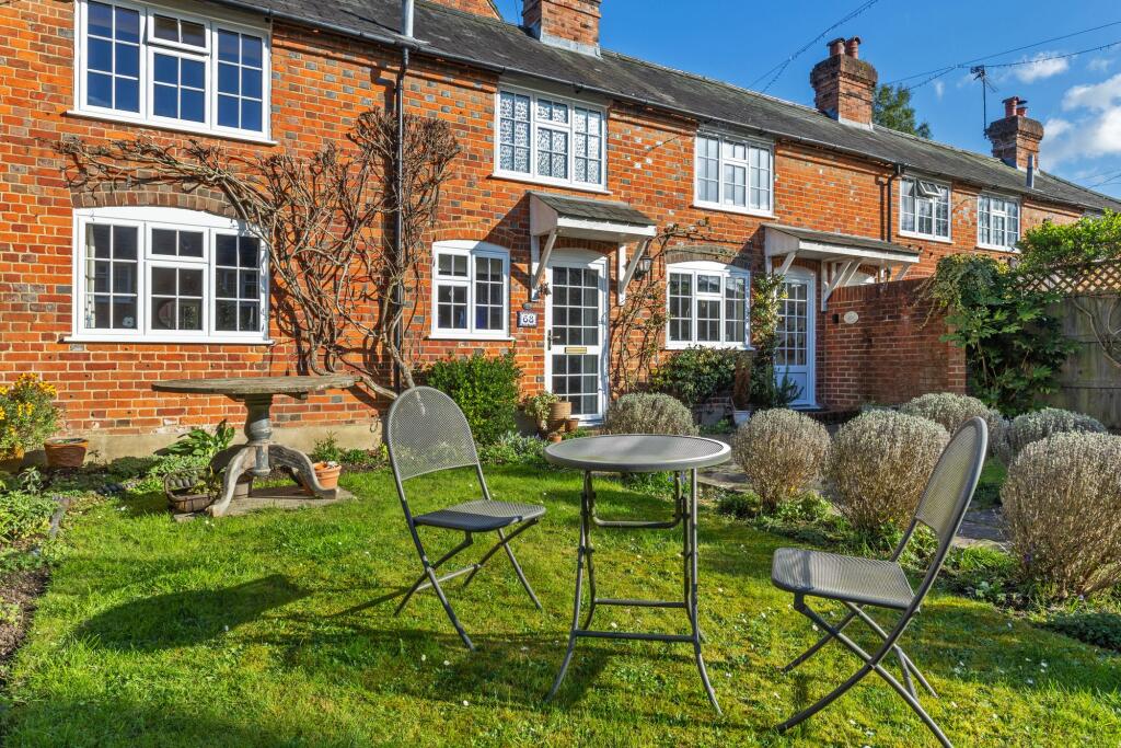 House in Winchester, Lower Shawland, Hursley - View 4
