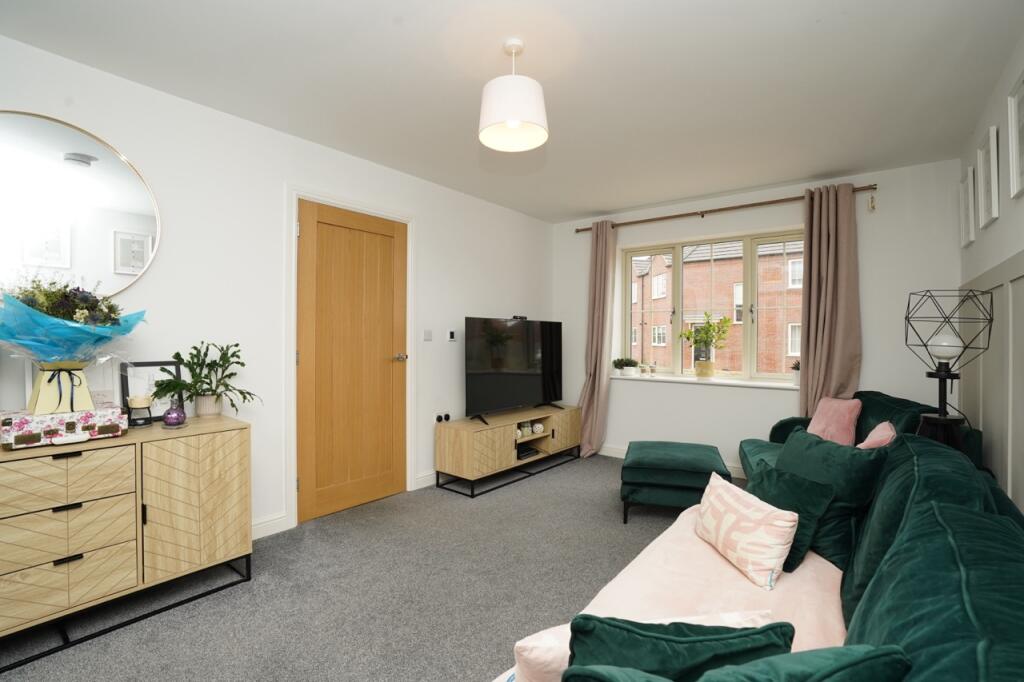 House in Nottingham - View 2