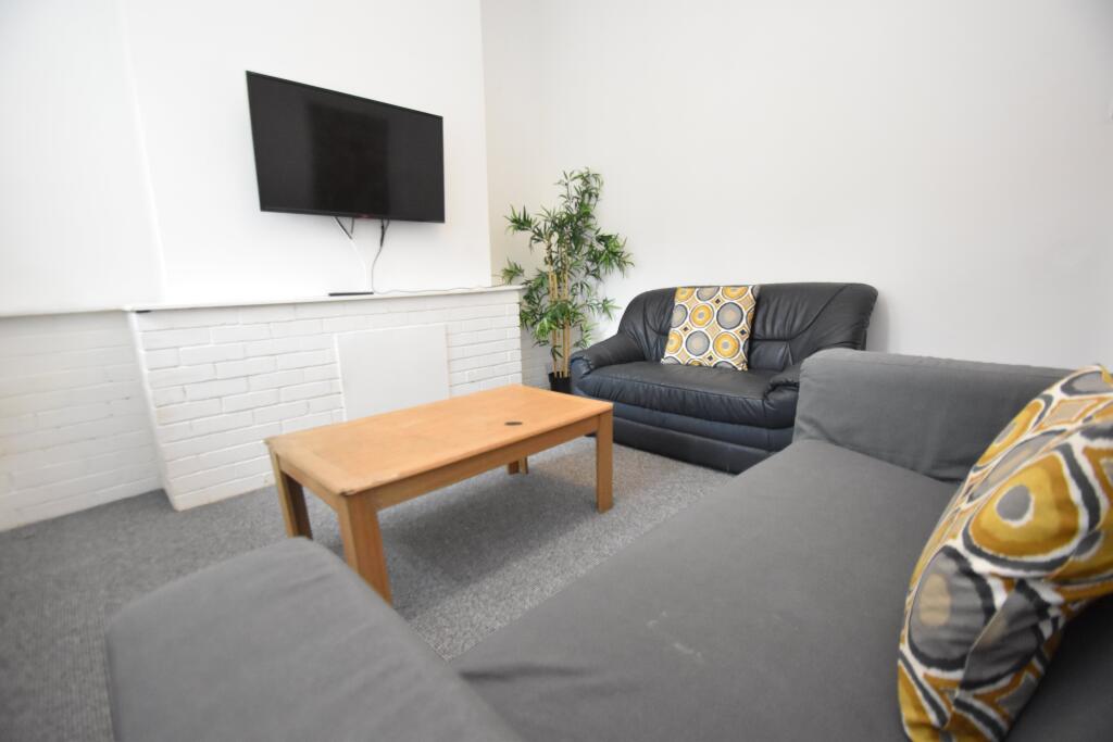 House in Cardiff - View 4
