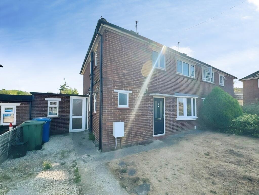 Main image of property: Hare Shoots, Maidenhead, SL6